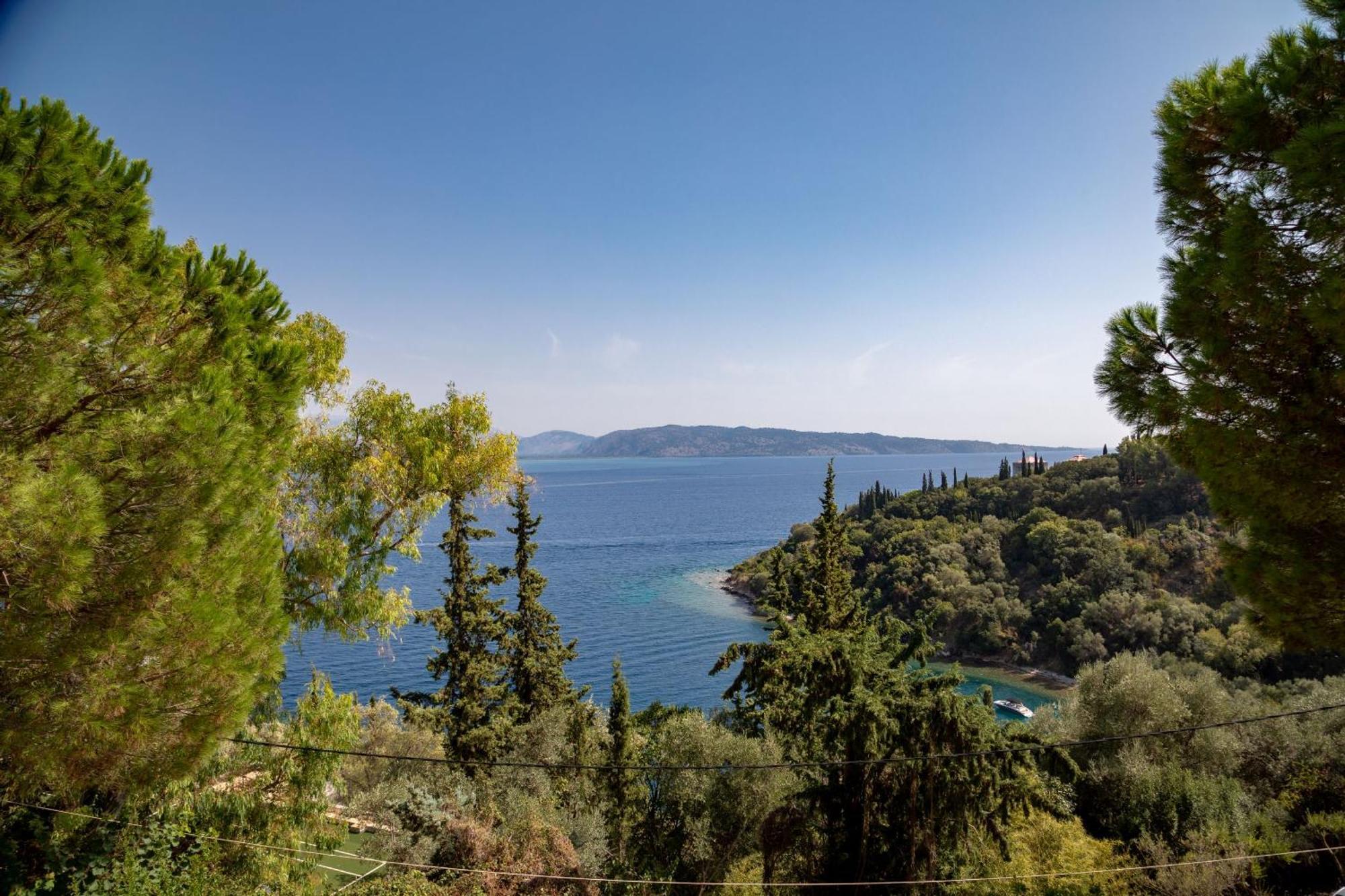 Anastar Villa *