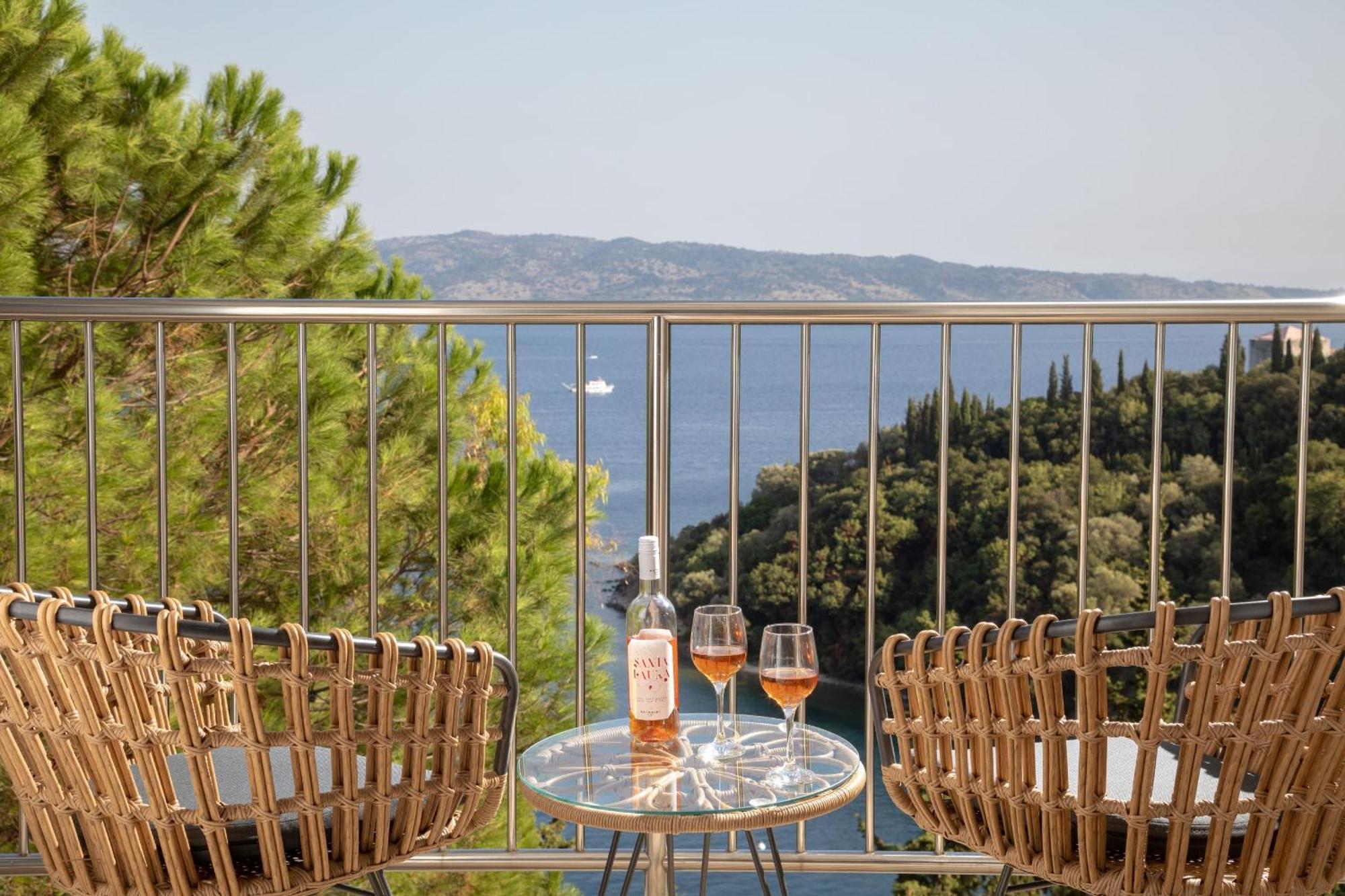 Anastar Villa *