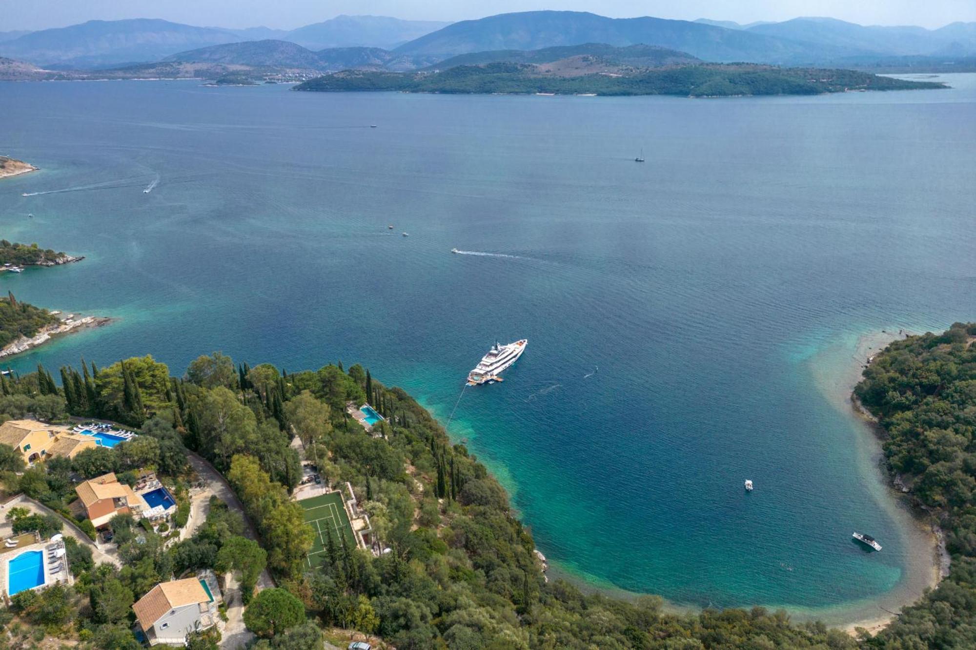 Anastar * Agios Stefanos (Thinali)